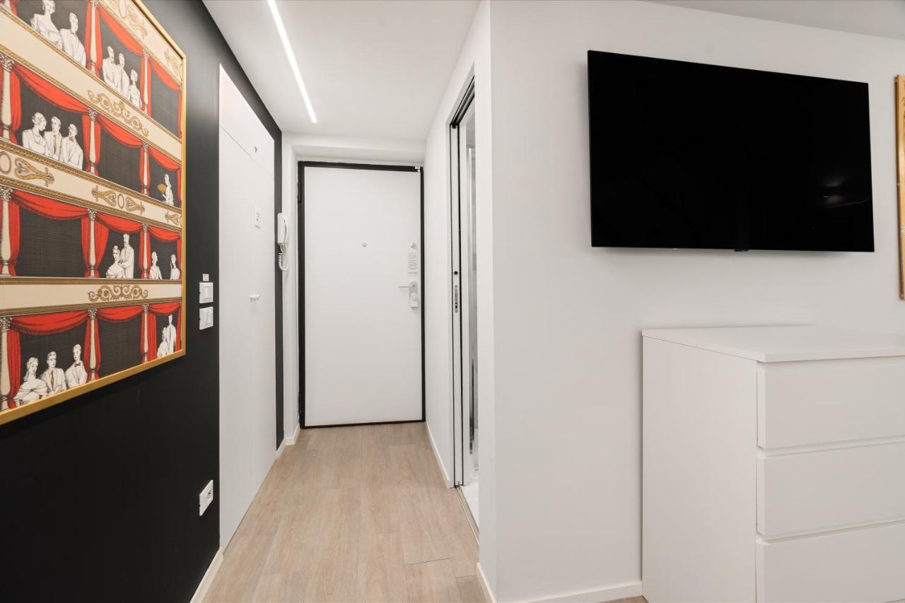 Modern Quiet Super Central Luxury Apartment Milán Exterior foto